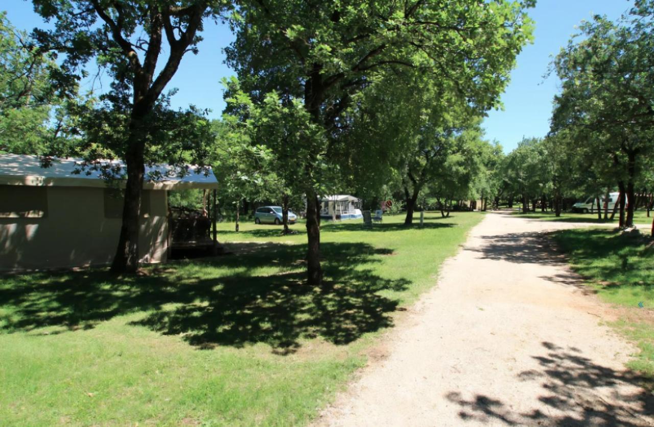 Lodges Du Bois Dodo - Ancien Camping De Bois Redon Septfonds Exterior foto