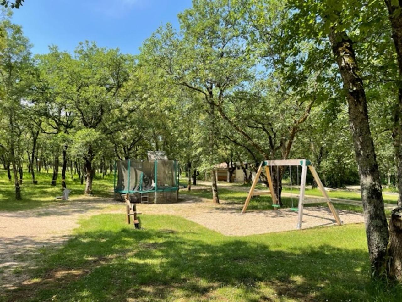 Lodges Du Bois Dodo - Ancien Camping De Bois Redon Septfonds Exterior foto